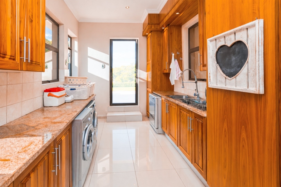 3 Bedroom Property for Sale in Caribbean Beach Club North West